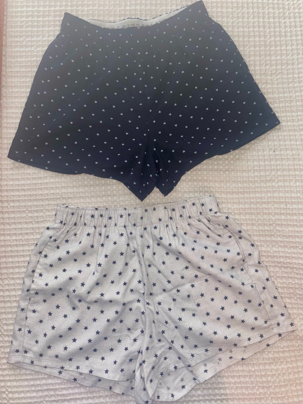 Hollister Elastic Waist Shorts - navy and white